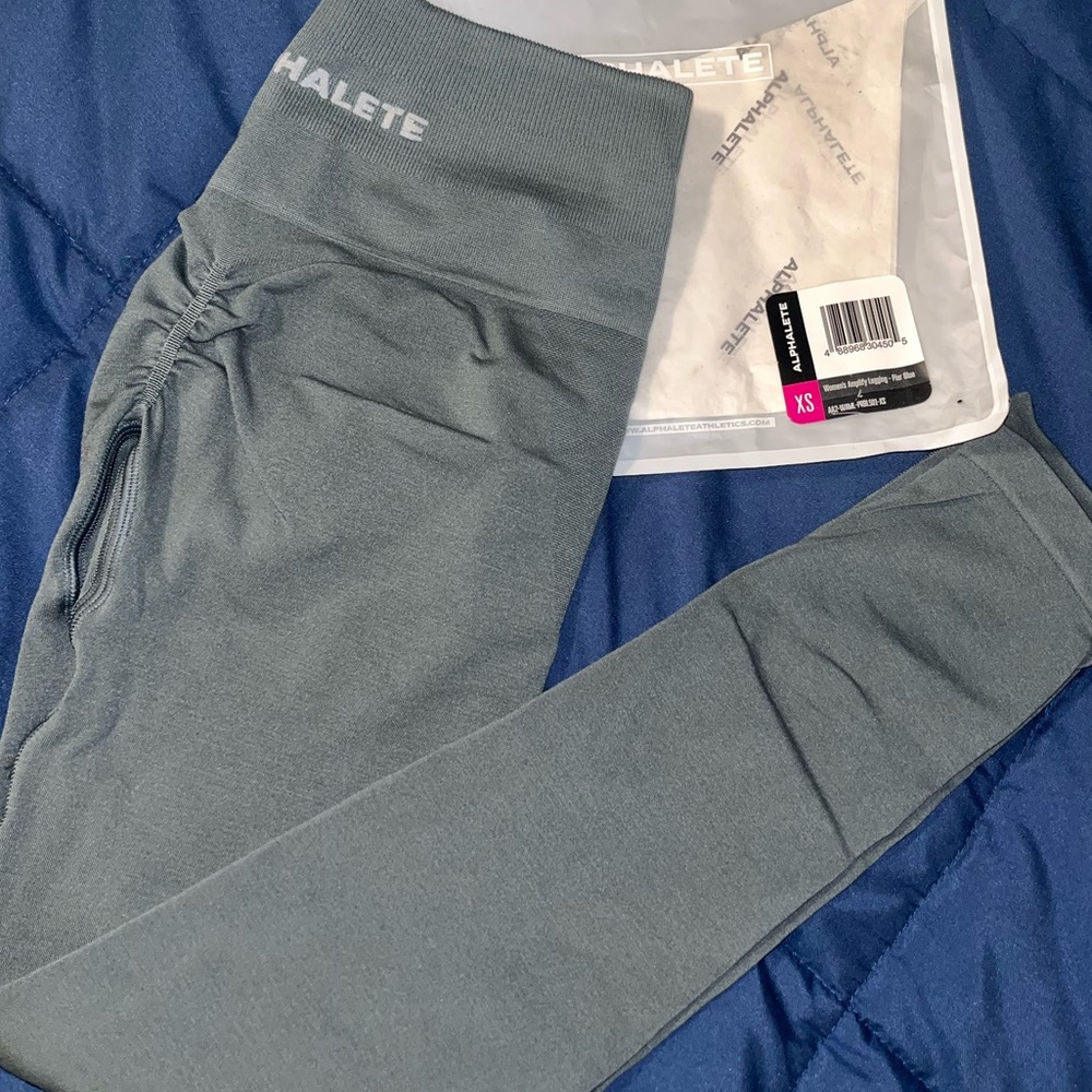 Amplify leggings
